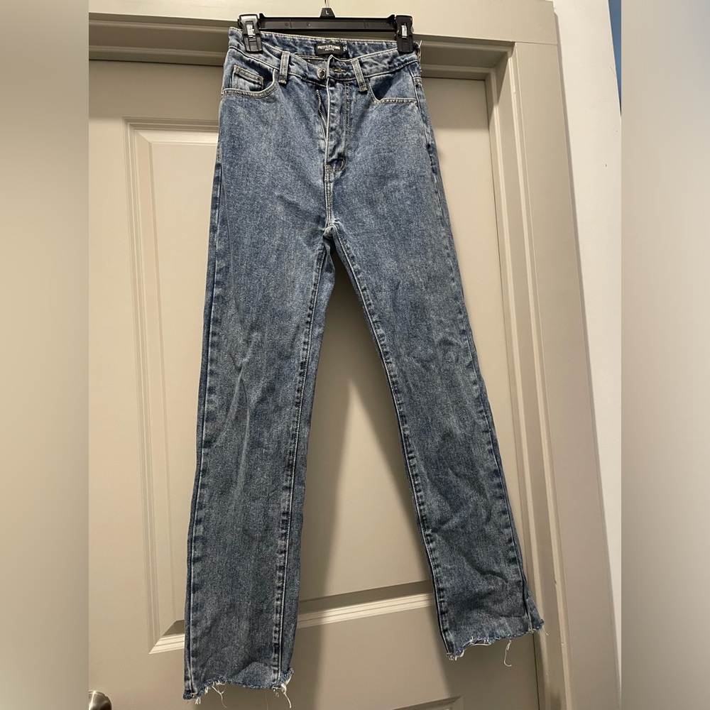 PrettyLittleThing Blue Boyfriend Jeans with High Waist and Acid Wash